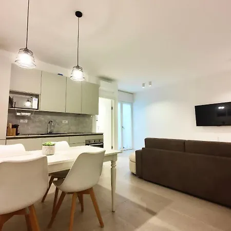 Mk Apartment *